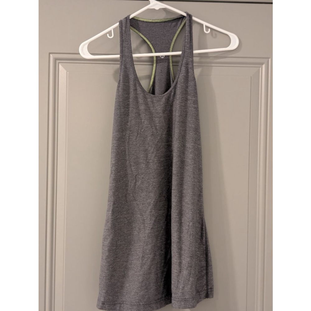 Women's Lululemon Gray Tank Top Size Small